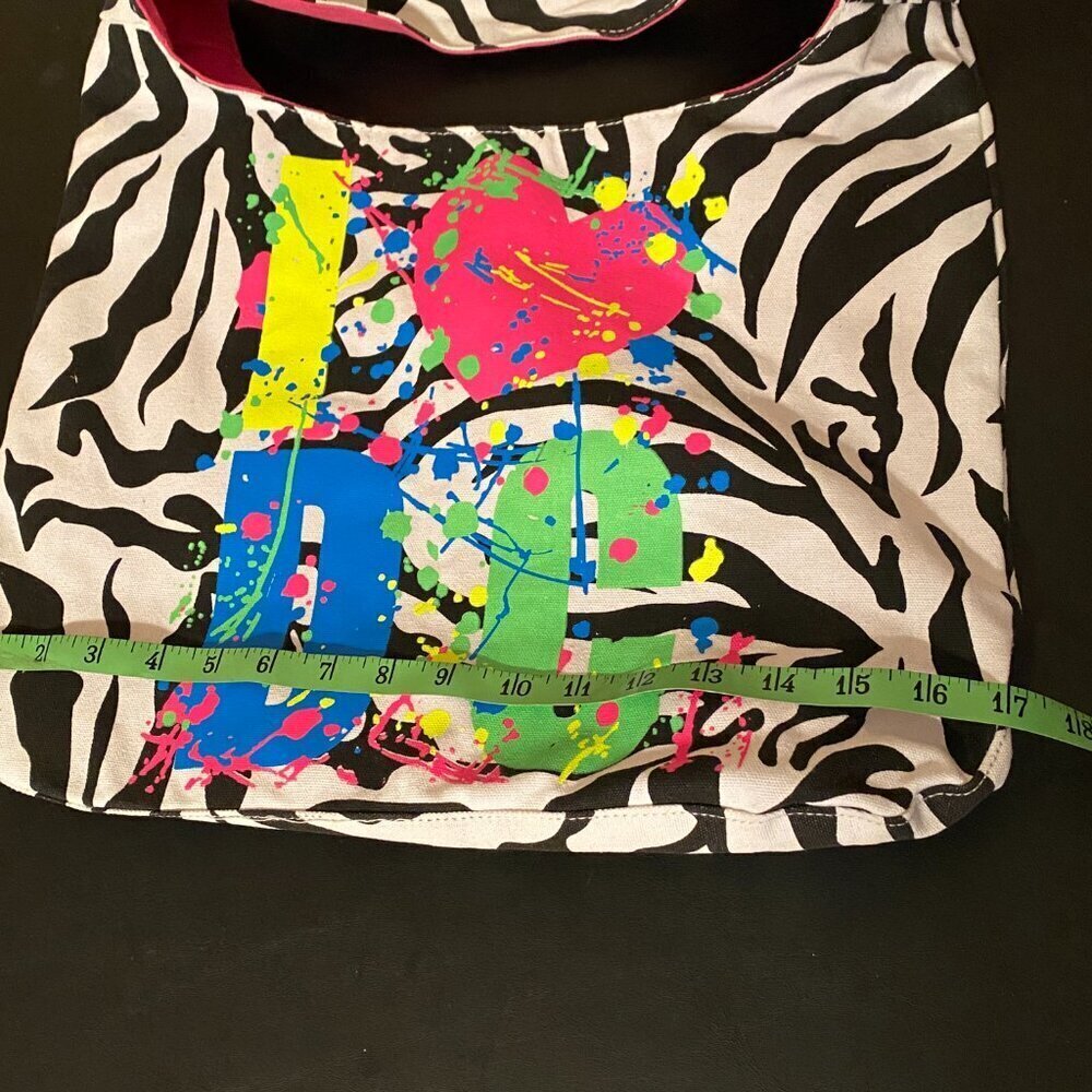 ONE DC I Heart DC Boho Shoulder Tote Bag Zebra Stripes Pink Lining Roomy - Picture 9 of 10